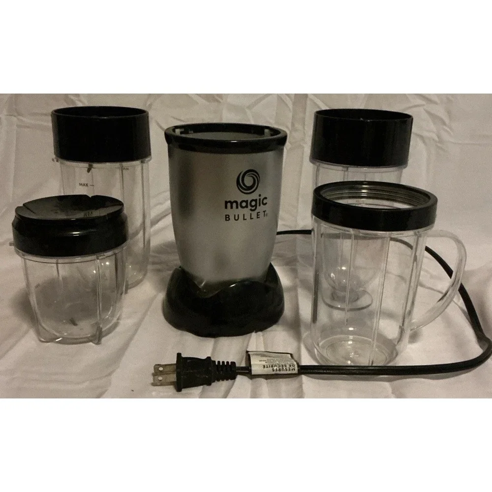 The Magic Bullet 9 Piece‎ Set Personal Blender & Mixer MBR-1101 Silver